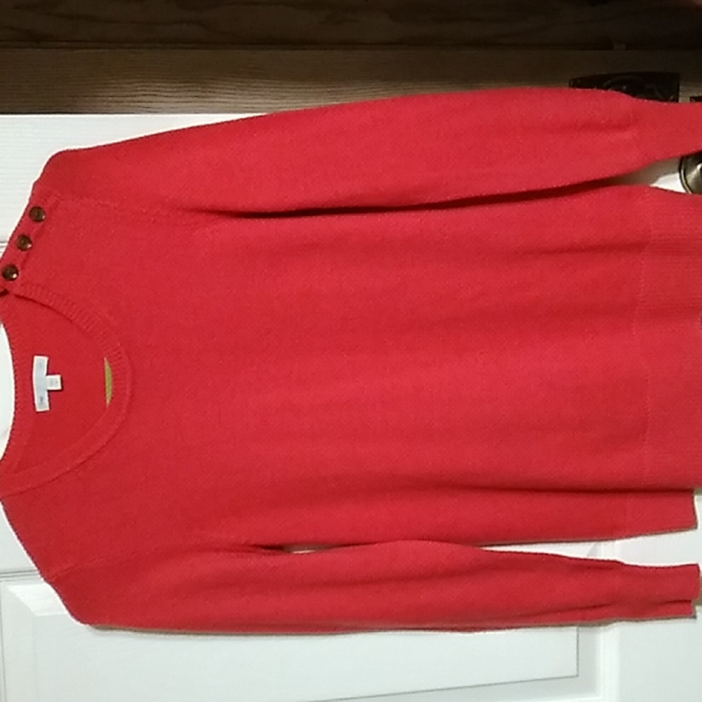 Lightweight Gap sweater